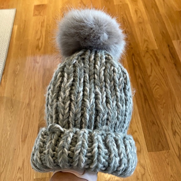 Free People Accessories - Free People Knit Pom-Pom Hat